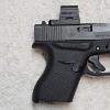Image 3 : Glock 43 Subcompact 9x19mm Semi-Automatic Pistol with Red Dot Optic and 2 Clips (see description)