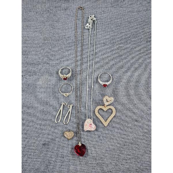 Small Lot of Assorted Sterling Silver Jewelry Ft. Heart Rings & Necklaces Weighing 33 Grams