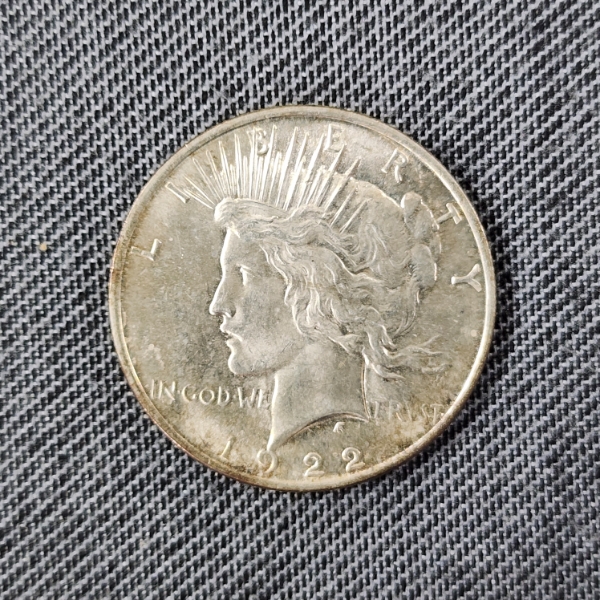 1922 United States 90% Silver Peace Dollar Minted at Philadelphia Mint
