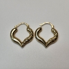Image 1 : 10K Yellow Gold Heart-Shaped Twisted Hoop Earrings - Total Weight: 1.0g