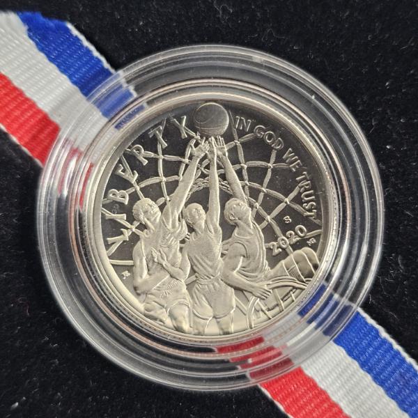2020 Basketball Hall of Fame Commemorative Proof Clad Half Dollar
