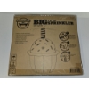 Image 2 : Big Mouth Inc. Giant Cupcake Over 6ft Tall Inflatable Yard Sprinkler - New in Box