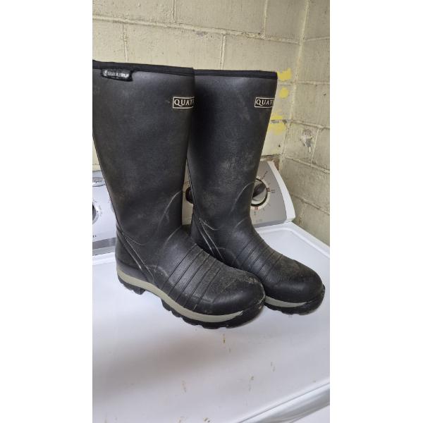 PICKUP IN CANTON - SUPERB INSULATED RUBBER BLACK BOOTS - SEE PICS FOR SIZE