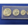 Image 2 : 1964 Uncirculated Coin Set - 5 Coin Set in Coin Set Display Case