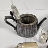 Image 4 : 5lb Collection of Vintage Silver-Plated Holloware and Serving Accessories