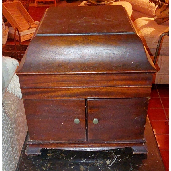 RARE Nice Working Conditon Antique Victrola Table Top Model W / Large Lot Of Original Records!
