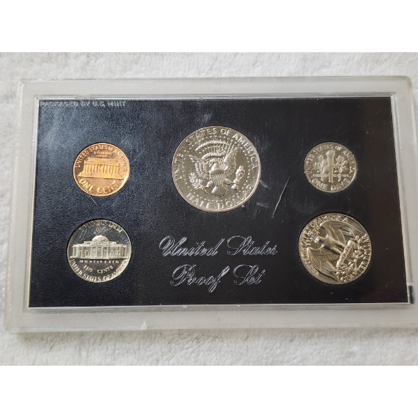 Three Assorted United States Coin Sets Feat. 1999 Gold Plated Set, 1993 Unc. Set & 1972 Proof Set