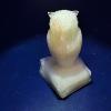 Image 3 : Vintage Uranium Degenhart Glass Wise Owl On Books Figurine - Opalescent