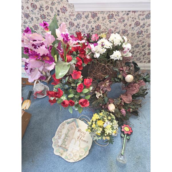 PICKUP IN CANTON - Excellent Condition Artificial Flower Collection, Vases, Wreath & More 