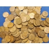 Image 5 : Lot of Unsearched Lincoln Memorial and Wheat Pennies Face Value: $1.62