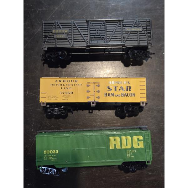Three HO Scale Box Cars 5.5'' Each In Great Condition