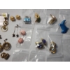 Image 10 : Over 20 Pairs of Assorted Costume Earrings