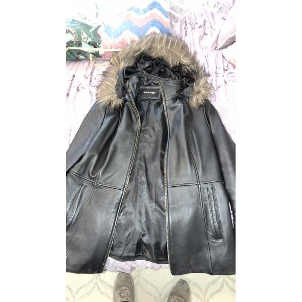 PICKUP IN NORTHFIELD - Ladies Hooded Leather Jacket In Pristine Condition Size "M" - See Pics 