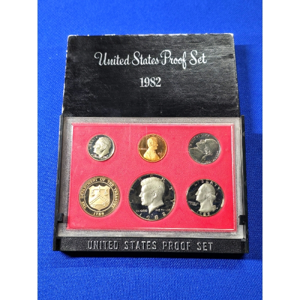 1982- S United States Proof Set - 6 Coin Set with Box and Display Stand