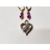 Image 2 : 10K Gold Heart-Shaped Jewelry - Pendant and Earrings Total Weight 4.0g