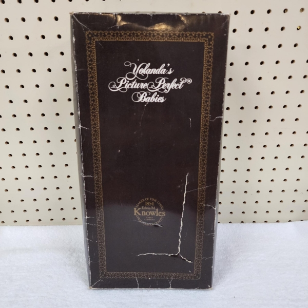 Knowles China Company Yolanda's Picture Perfect Babies Doll in Original Box With Certificate 