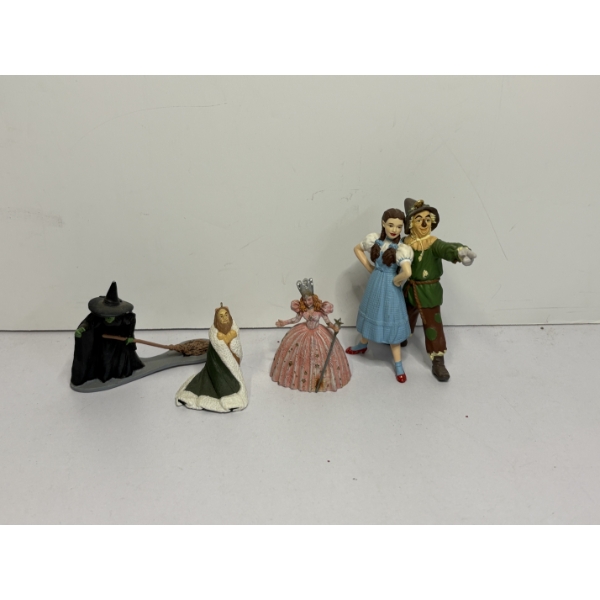 Wizard of Oz Figurines - Wicked Witch of the West - Lion in Cape - Glinda - Scarecrow with Dorothy