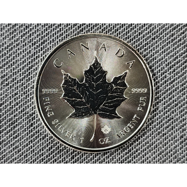 2018 Canada Maple Leaf 1 Troy Oz .9999 Fine Silver Round