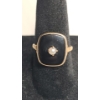 Image 1 : 10K Gold Black Onyx With Pearl Center Ring - Size 7 - Weight: 2.6g