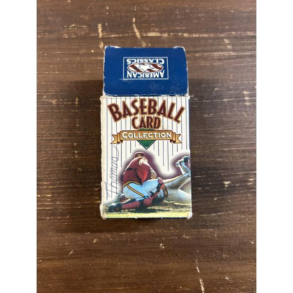 Assorted Baseball Cards - Twins - Yankees - Brewers - ETC. Comes in Baseball Card Collection Box