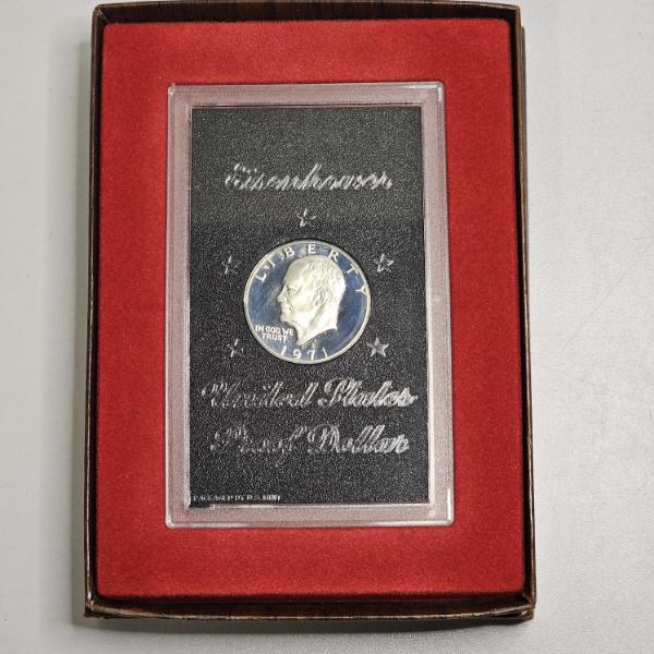 1971-S 40% Silver Eisenhower Dollar in U.S. Mint Plastic Holder