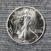 Image 1 : 1992 United States 1 Oz .999 Fine Silver American Eagle Round ~ Mint Condition!