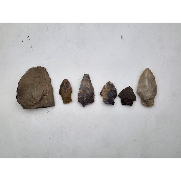 Assorted Arrowheads