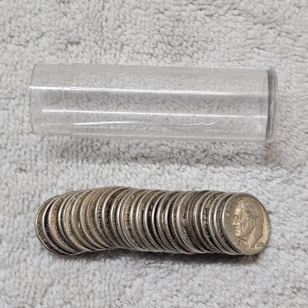 Lot of pre-1965 U.S. Roosevelt Silver Dimes composed of 90% Silver FV: $2.70