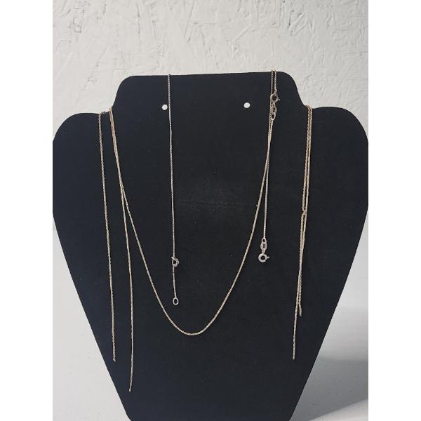 x4 Sterling Silver Chains (Some Broken) Various Lengths, Total Weight: 7.4g