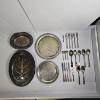 Image 2 : Collection of Vintage Silver-Plated Items, including Serving Platters, Bowls, and Flatware (6.2lbs)