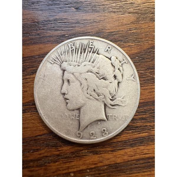 1923-D Silver Peace Dollar - Fv $1.00 - Mintage 6,811,000