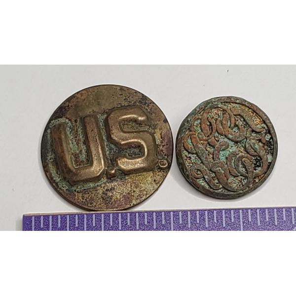 Vintage U.S Military Collar Disc & Button With Unknown Origin