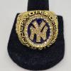 Image 1 : 1998 New York Yankees Pettitte World Series Ring - Replica - Size 11