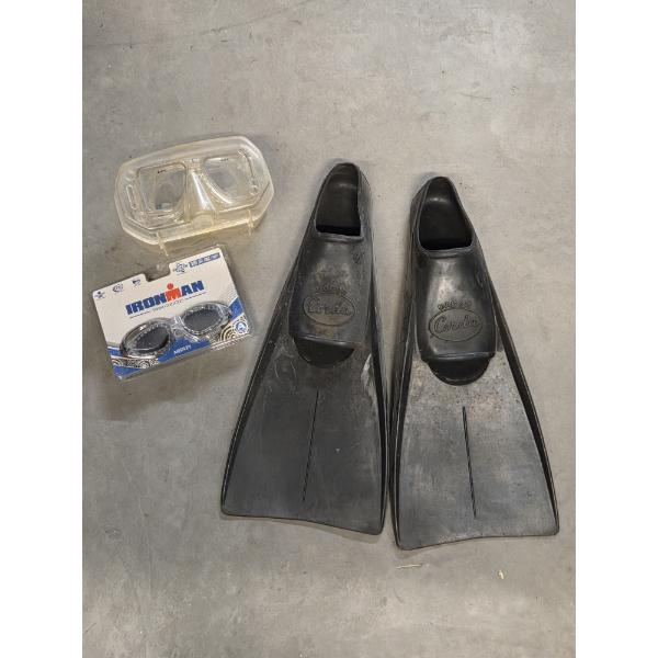 Size 11-12 Dacor Corda Flippers, Pic & Ironman Swim Goggles Group New & Like New Condition 