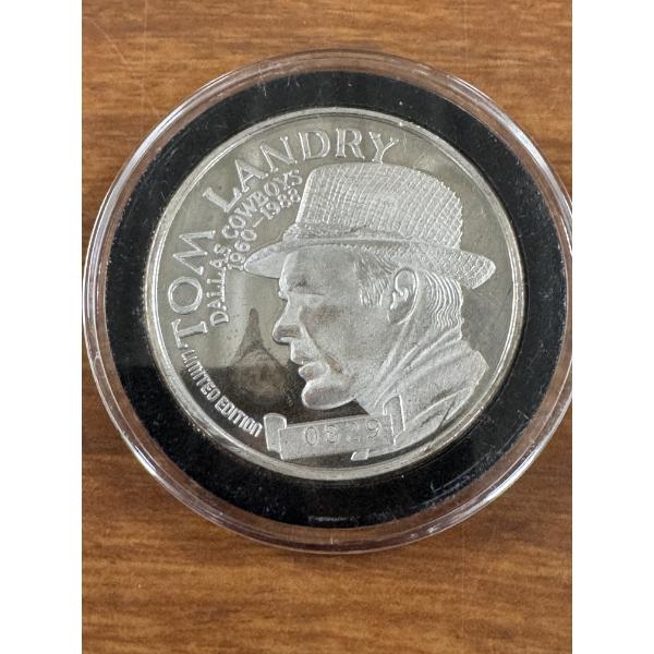 Rare Dallas Cowboys Tom Landry .999 One Troy Ounce Fine Silver - Mint Condition