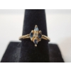 Image 2 : Stunning 10K Yellow Gold Ring with Blue Stones - Size 7.5 - Total Weight: 2.1g