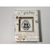 Image 1 : 2021 Niue Harry Potter Hogwarts Crest1 oz .999 Fine Silver Crest Shaped Coin - Mintage 5,000