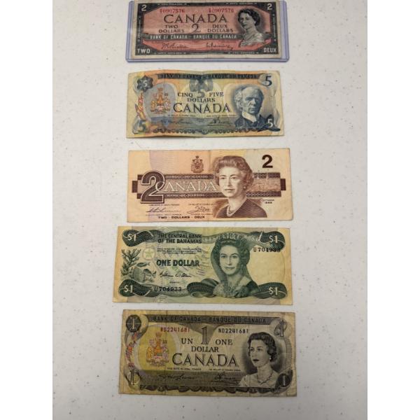 Lot Of Canadian Money & More - Queen Elizabeth - Great Lot 