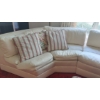 Image 4 : Massive & Excellent Condition Upholstered Sectional Sofa Overall 14ft length x 52" at Curves 4 Sects