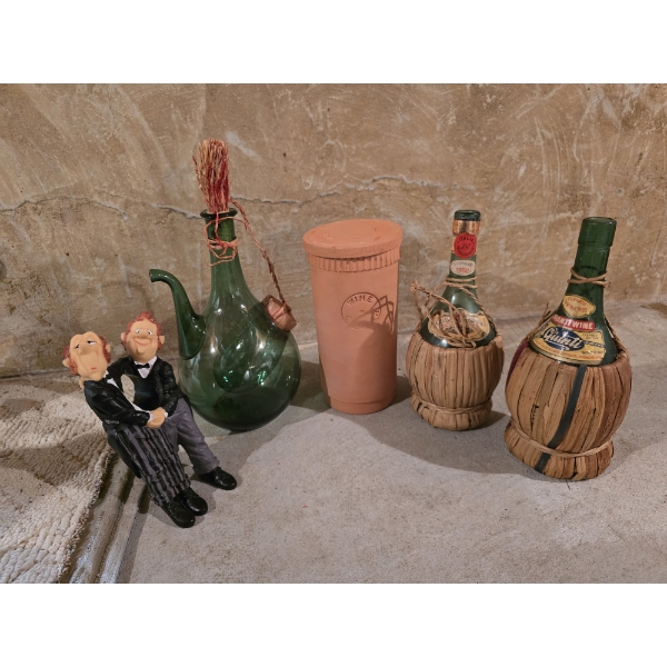 Wine Decor incl Clay Wine Cooler, Green Decanter and More