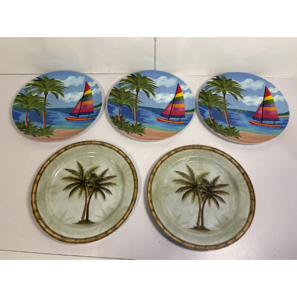 5 Plastic Plates - Palm Trees & Sailboats - Palm Trees