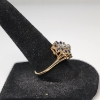 Image 2 : 14K Yellow Gold Cluster Ring w/ Deep Blue & Clear Stones - Size 8 - Total Weight: 3.3g