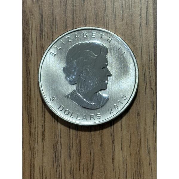 1 Ounce Fine Silver - Canada - Queen Elizabeth II 2013 - FV $5.00 - Encapsulated