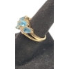 Image 2 : 14K Yellow Gold Ring With Blue Topaz & Diamond Accents - Size 5- Weight: 3.4g
