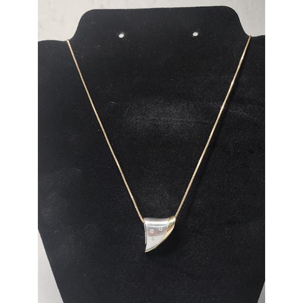 14K Yellow Gold 18" Chain with 14K Two-Tone Pendant with 3 Diamond Accents TW: 9.5g
