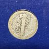 Image 5 : Two 90% Silver U.S. Dimes minted in 1916: a 1916 Barber Dime and a 1916 Mercury Dime