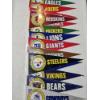 Image 1 : 15 Plastic NFL Team Pennants