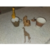 Image 4 : Giraffe Bundle incl Large/Small Giraffes, (2) Giraffe Brooches, (2) Giraffe Mugs and More