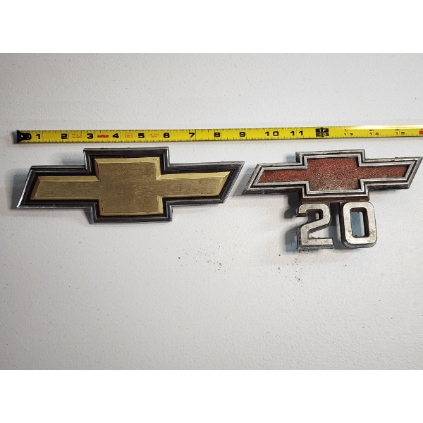2 Chevrolet Bowtie Emblems