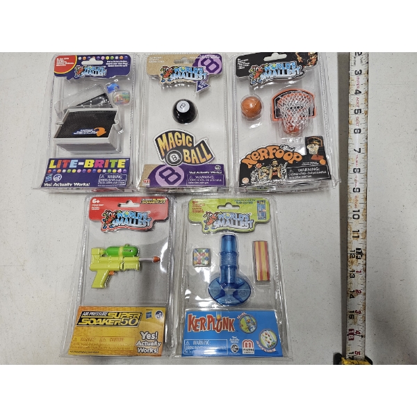 World's Smallest Games/Toys (Lot of 5)